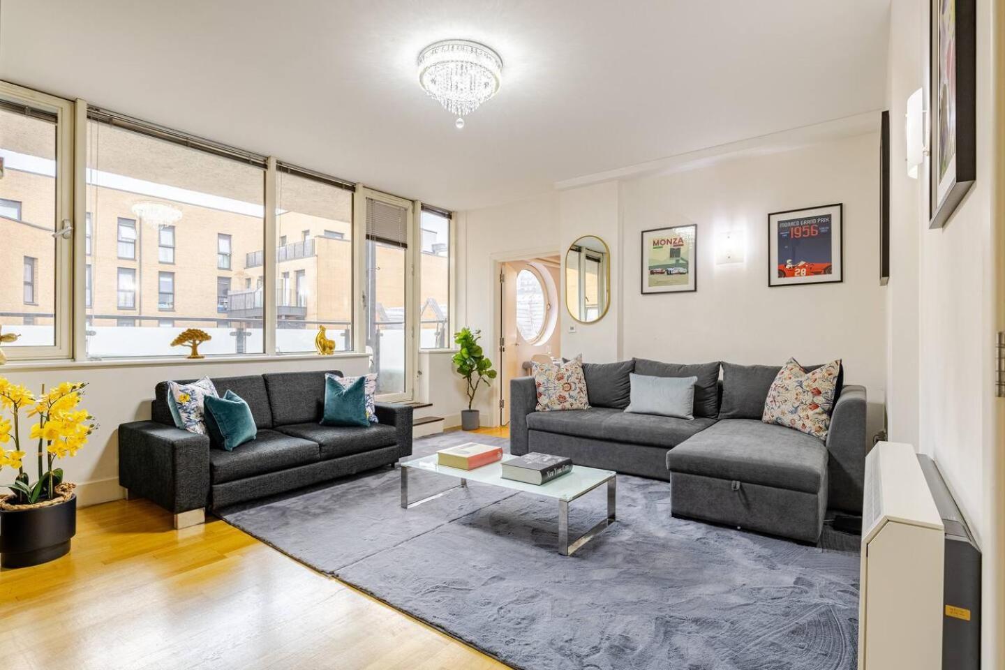 Large Modern Penthouse - 4 Beds 3 Baths By Tower Bridge *