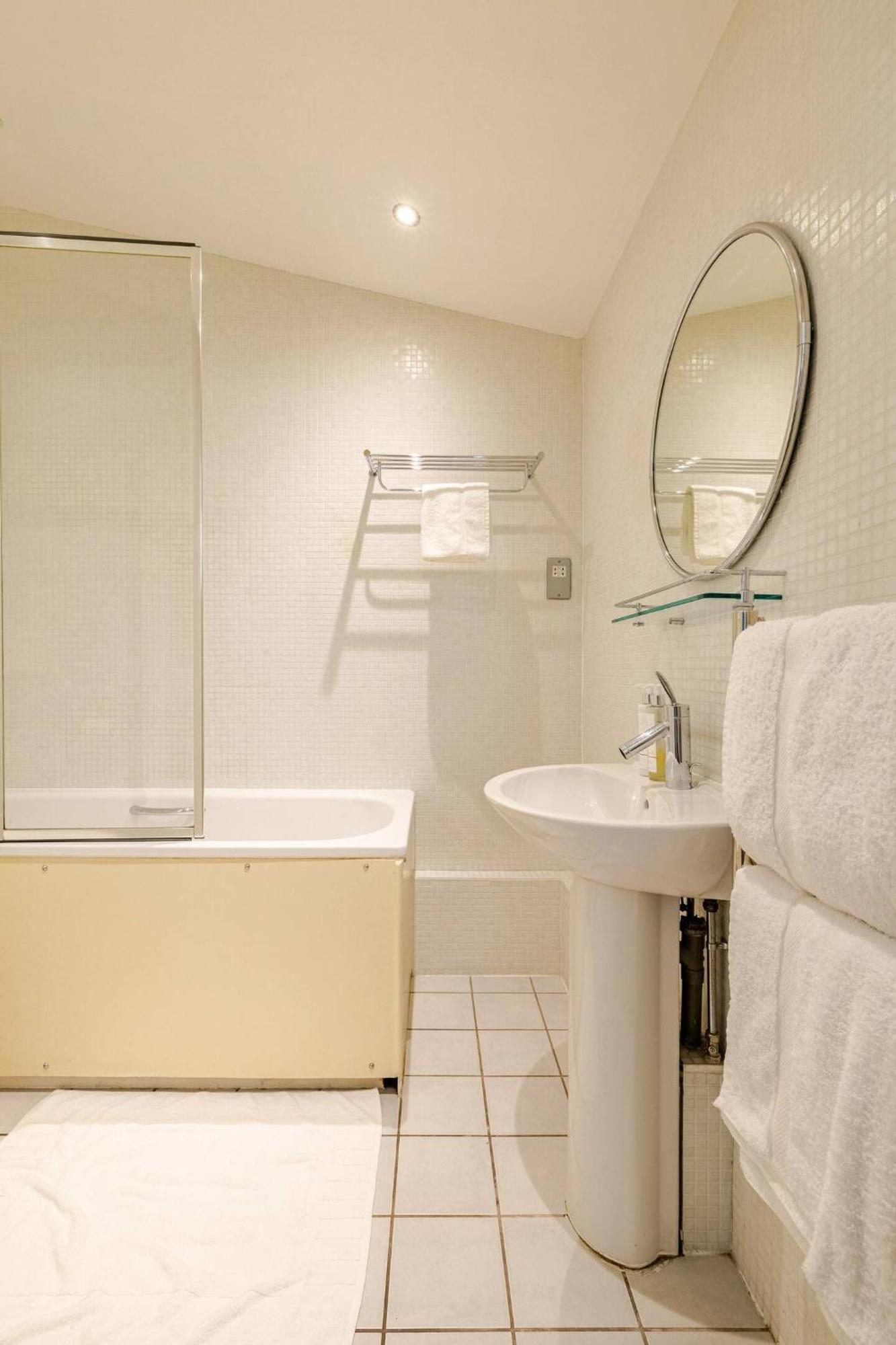 Large Modern Penthouse - 4 Beds 3 Baths By Tower Bridge